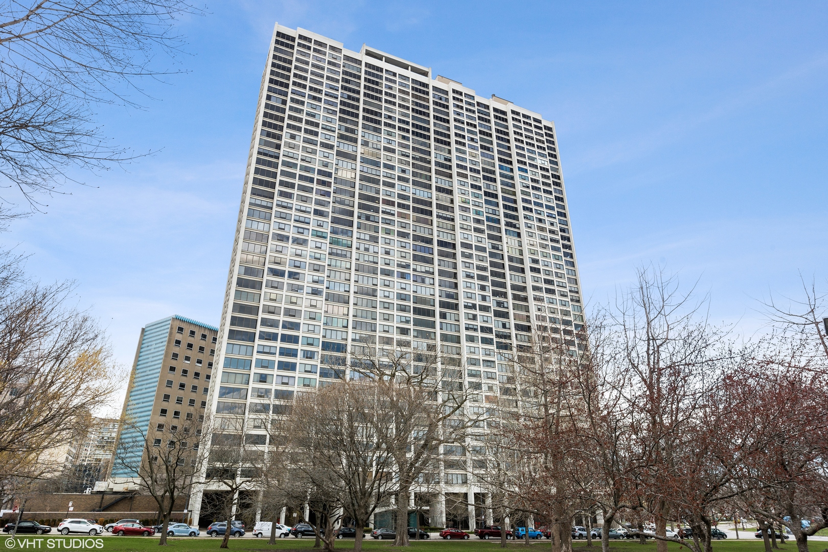 2800 N Lake Shore Drive Unit: 4115