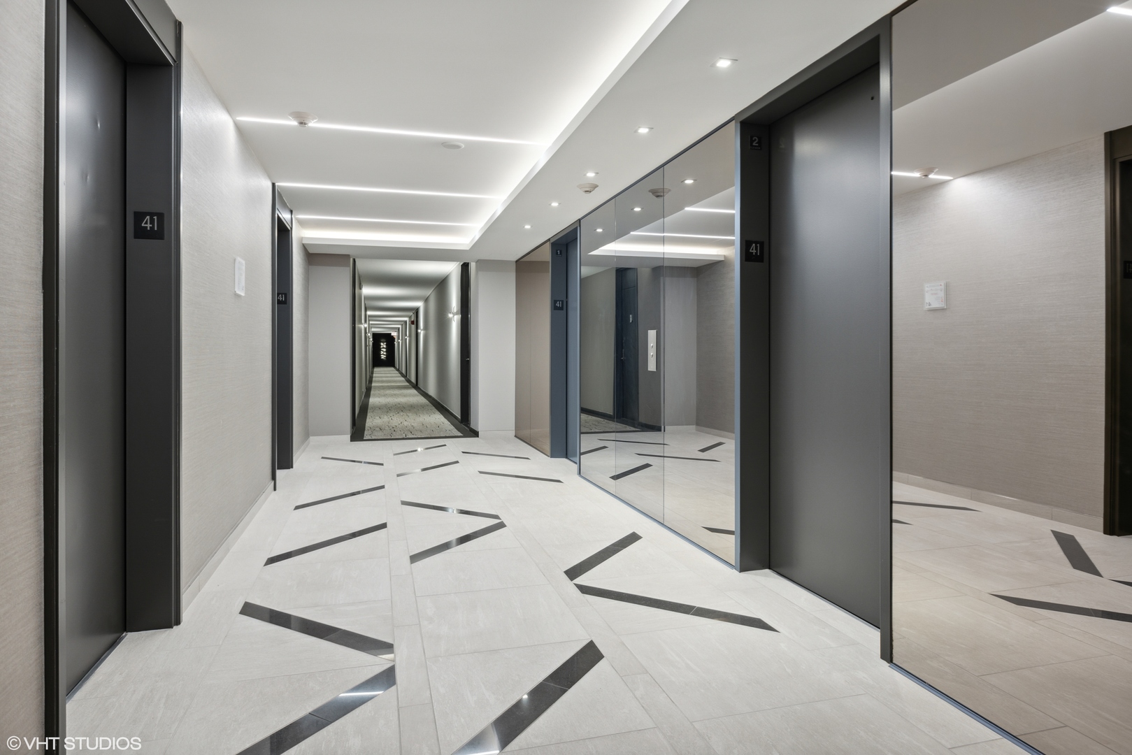 2800 N Lake Shore Drive Unit: 4115