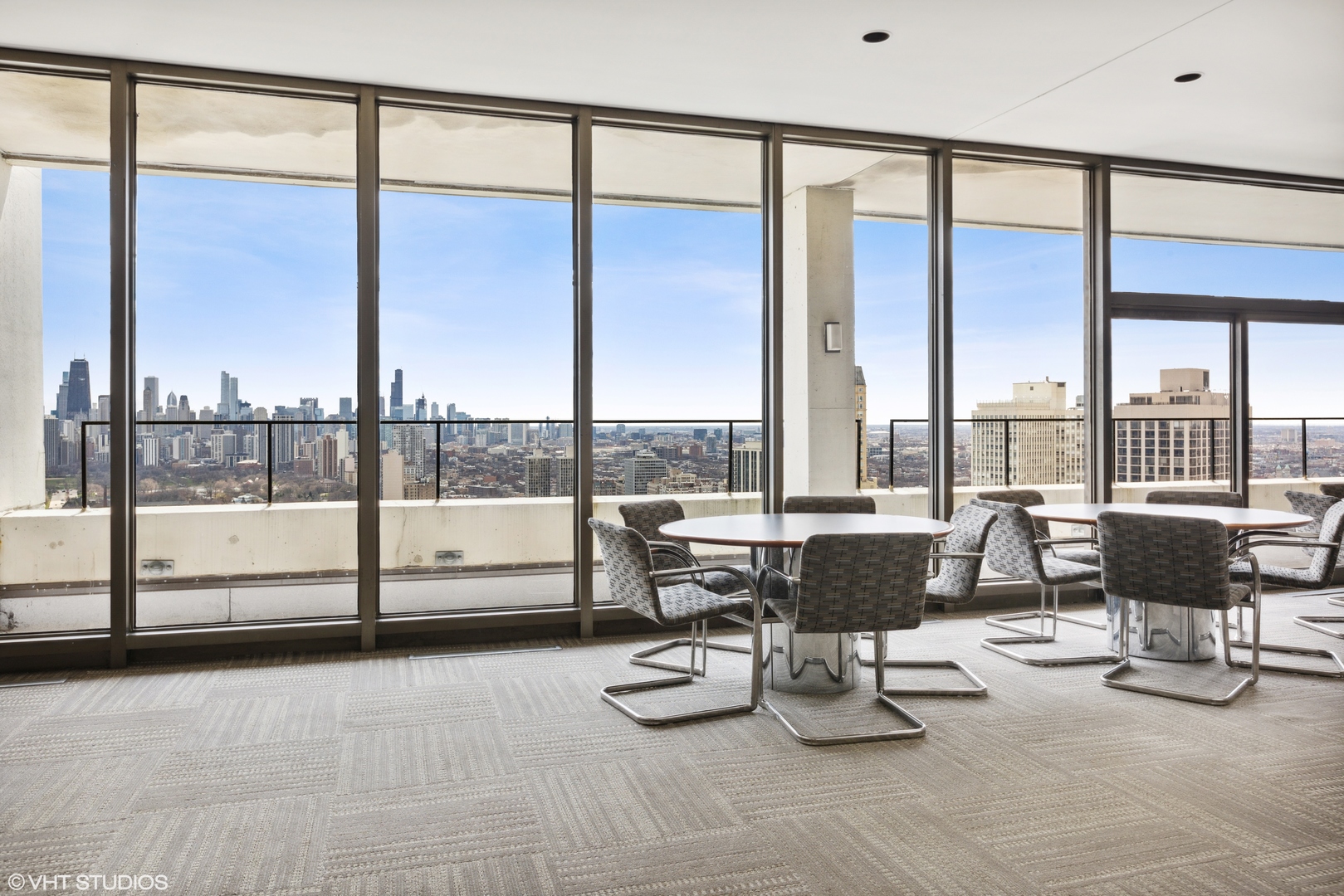 2800 N Lake Shore Drive Unit: 4115