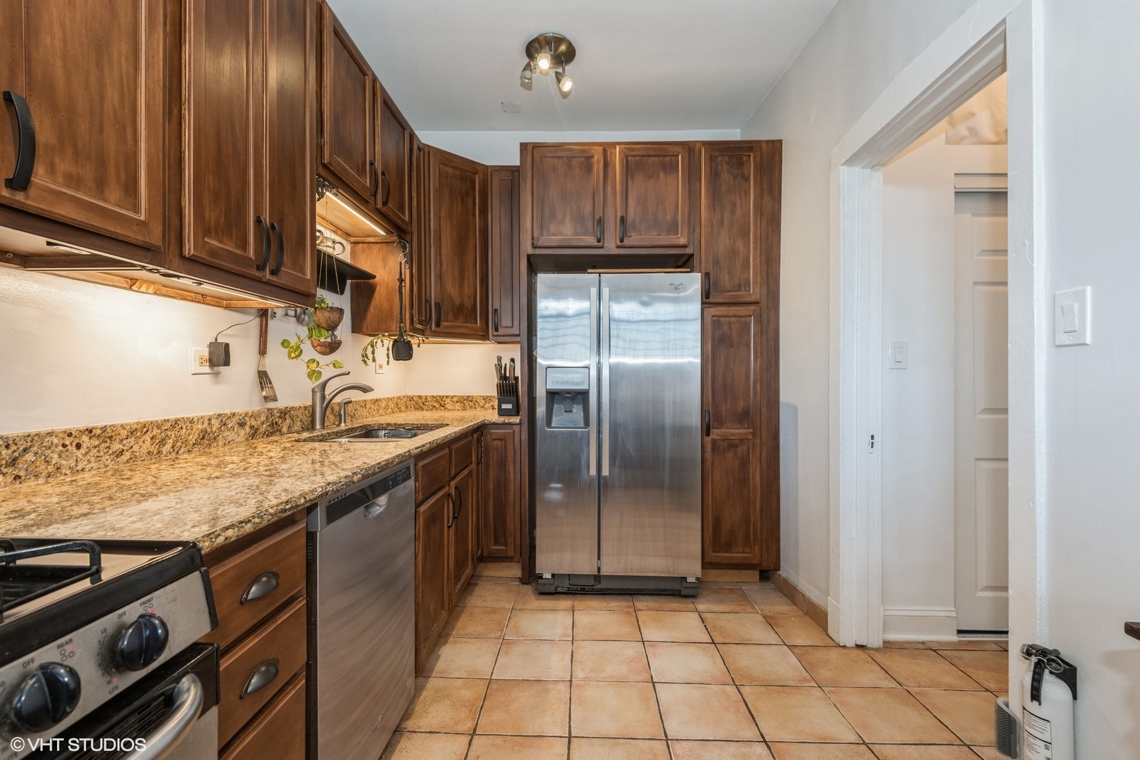 6624 N Clark Street Unit: 3A