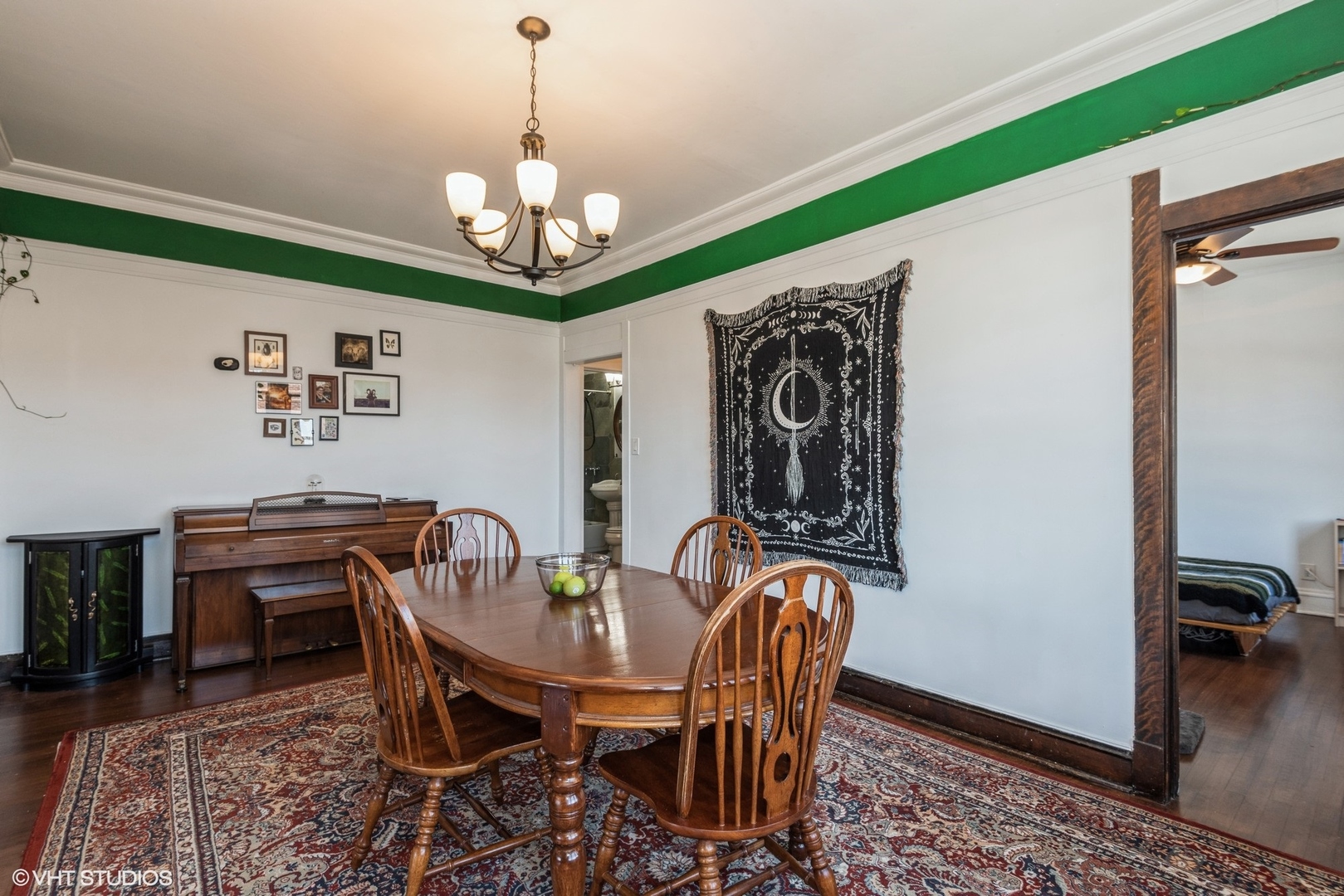 6624 N Clark Street Unit: 3A