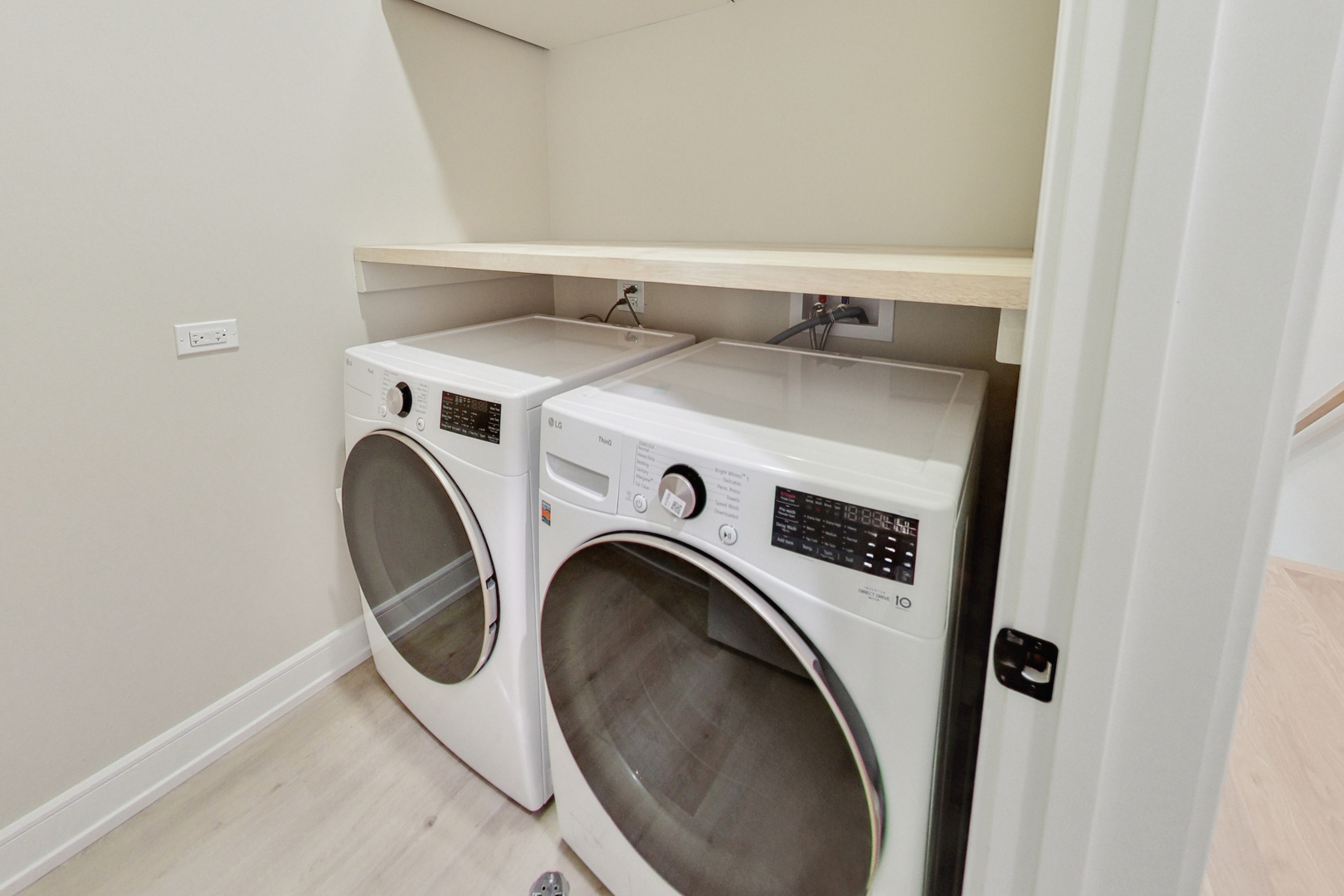 3835 N HERMITAGE Avenue