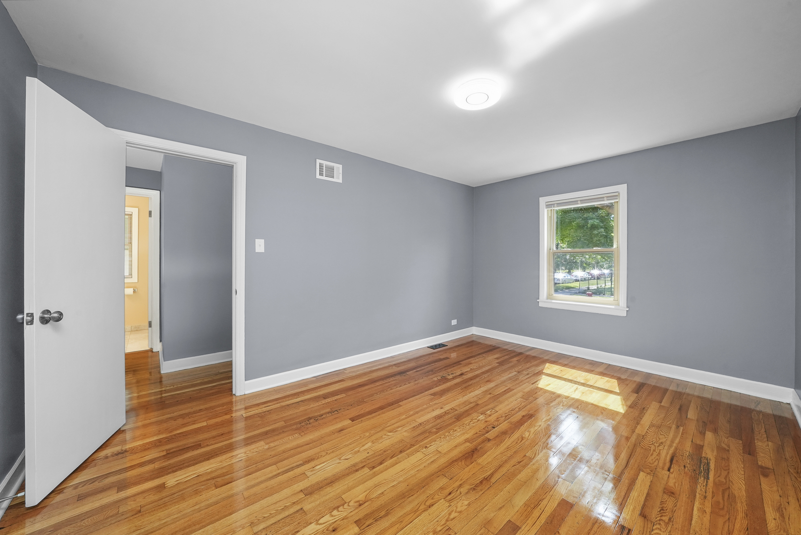 9059 S Laflin Street Unit: 2W