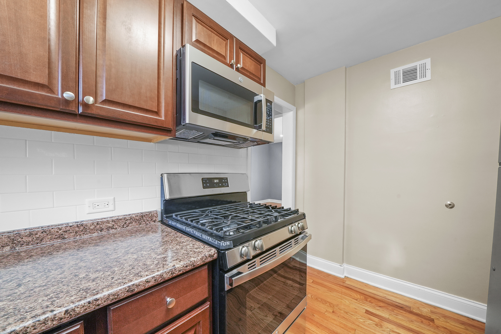 9059 S Laflin Street Unit: 2W