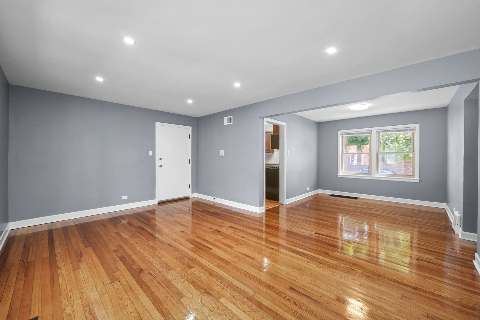 9059 S Laflin Street Unit: 2W