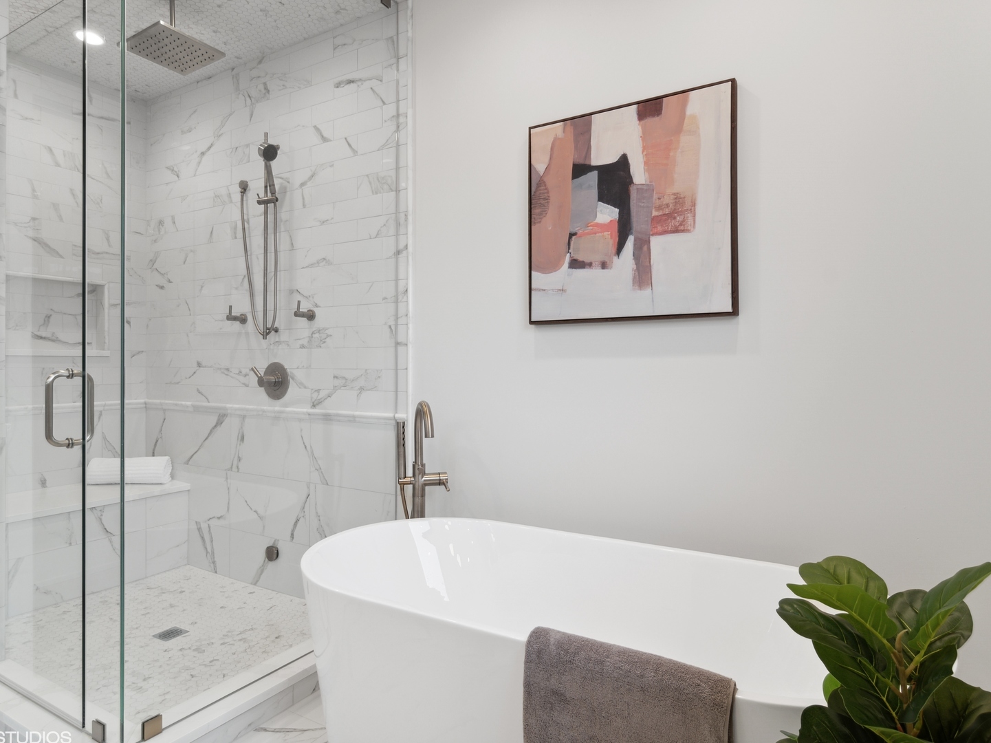 4026 N Campbell Avenue