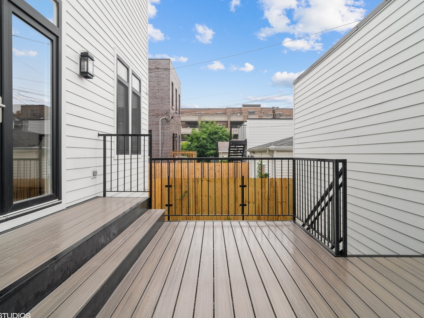 4026 N Campbell Avenue