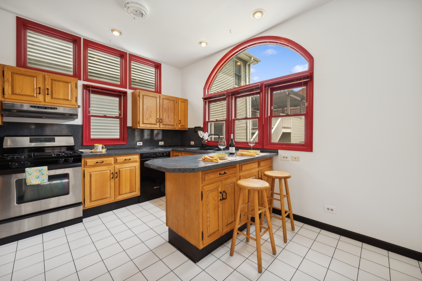 3719 N Bosworth Avenue