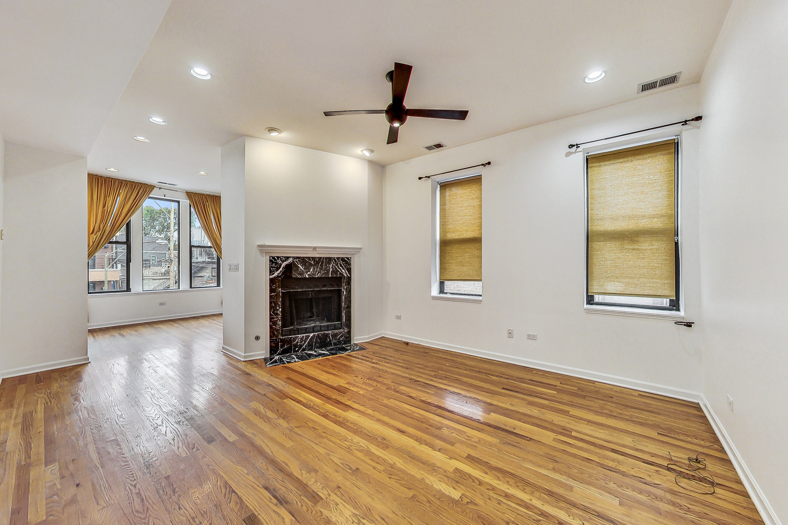 1713 W Beach Avenue Unit: 2N