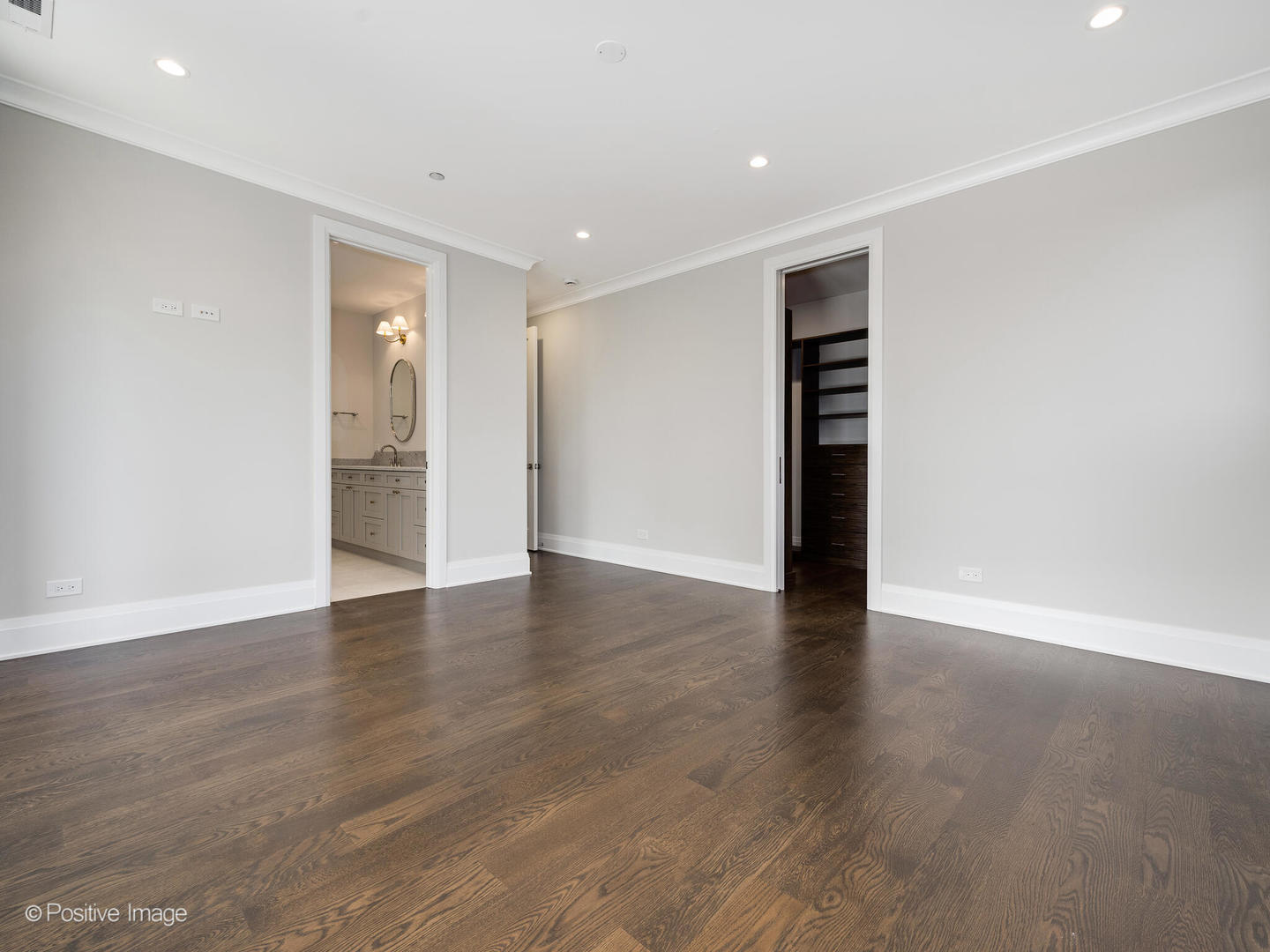 3511 N Bosworth Avenue Unit: PH