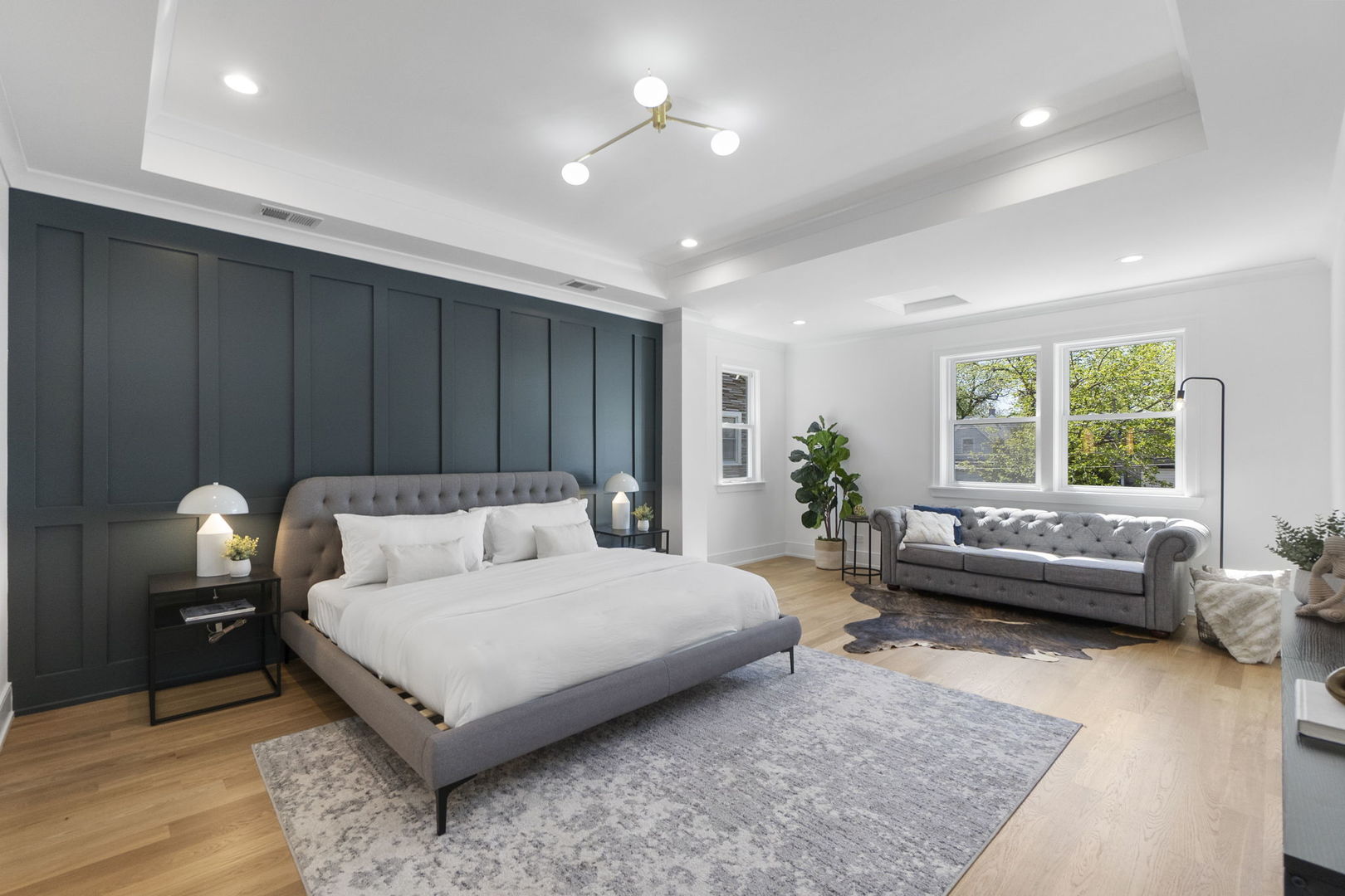 3922 N Paulina Street