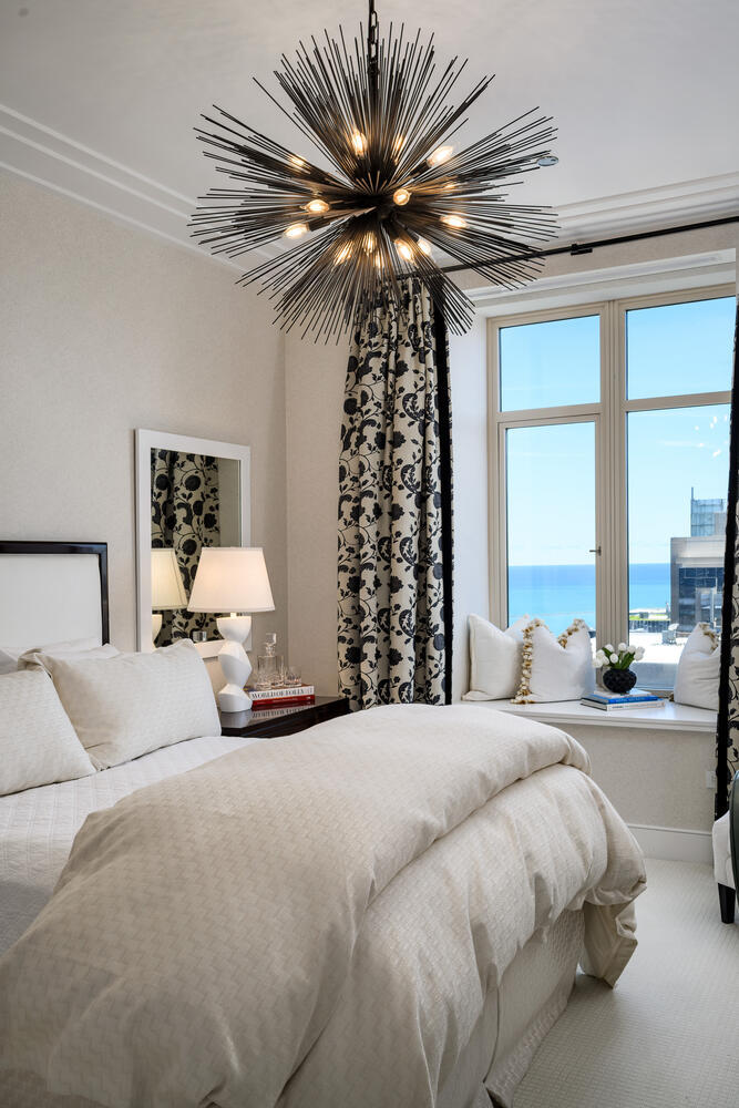 118 E Erie Street Unit: 34F