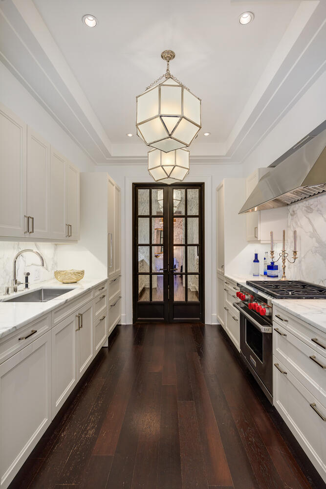 118 E Erie Street Unit: 34F