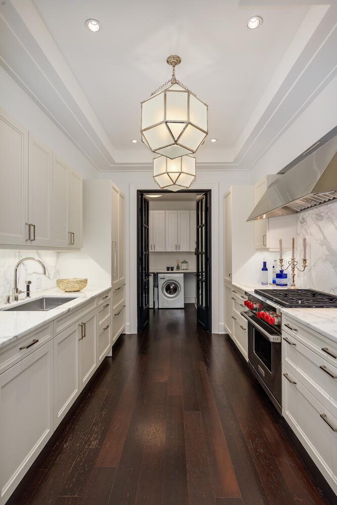 118 E Erie Street Unit: 34F