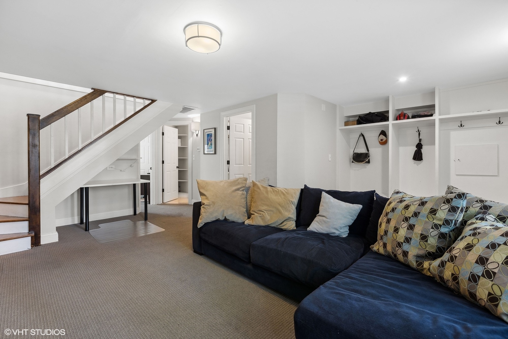 1441 W School Street