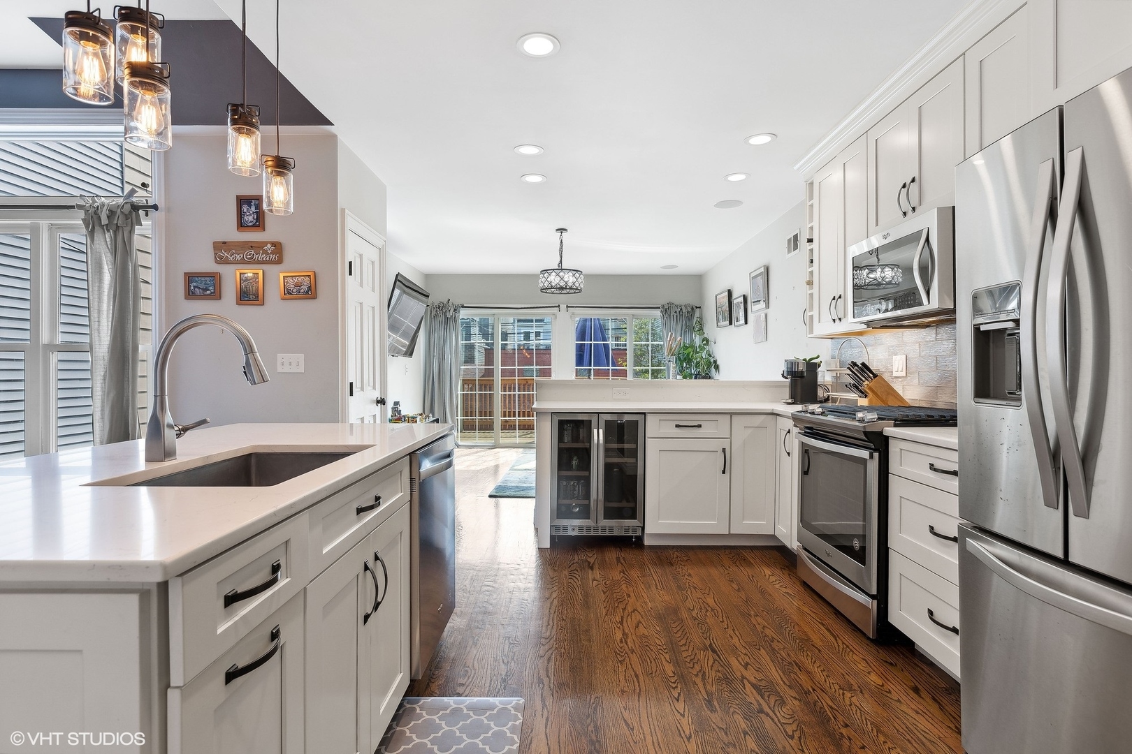 1441 W School Street