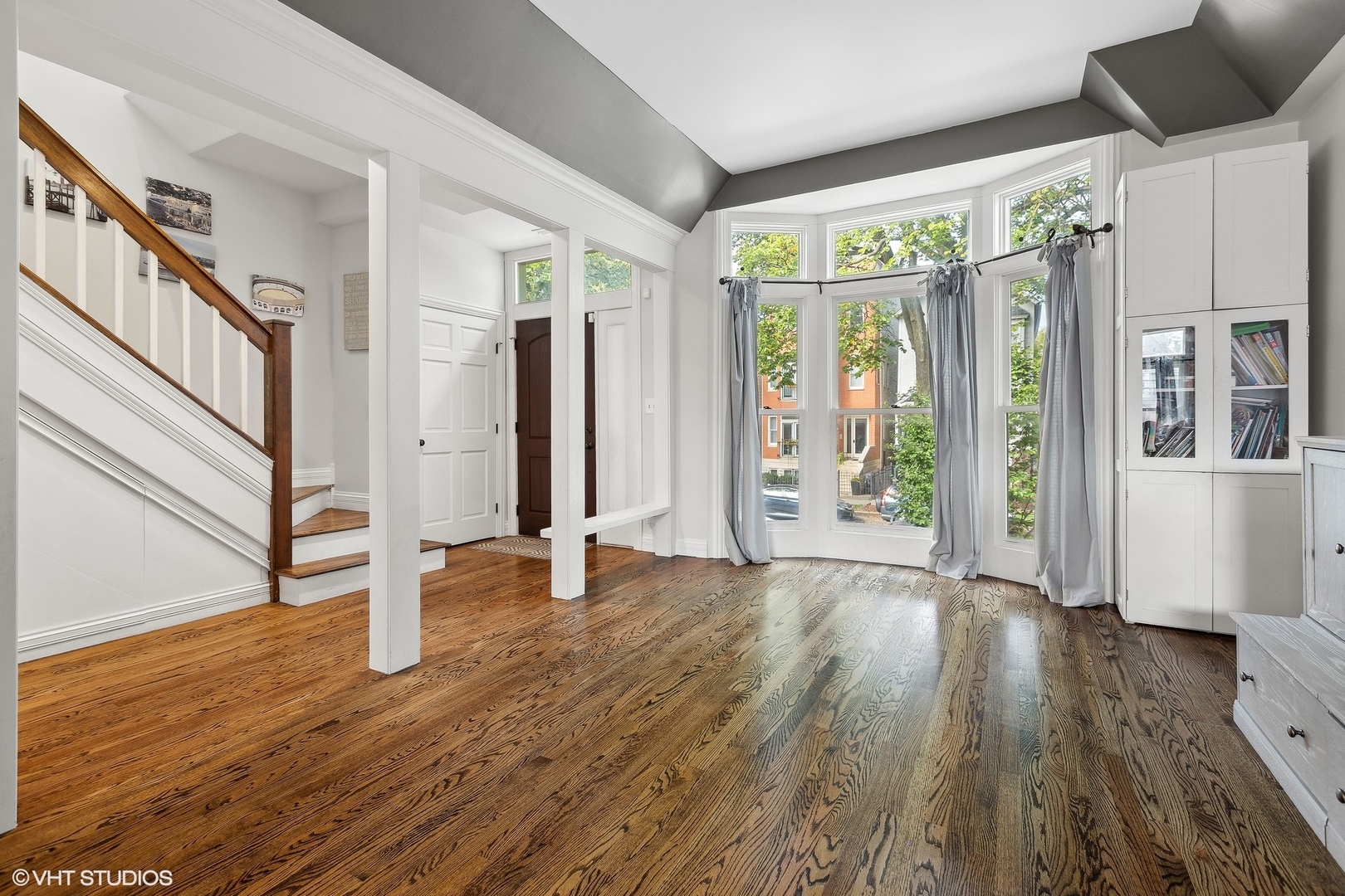 1441 W School Street