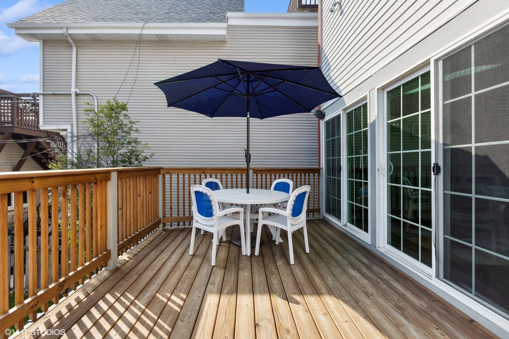 1441 W School Street