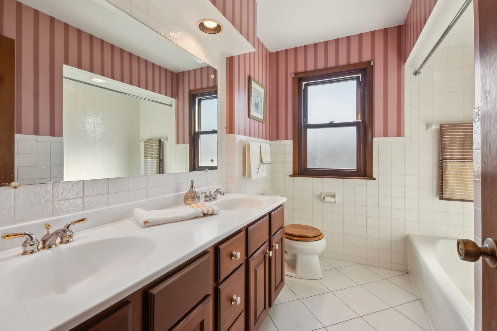 400 E Madison Street