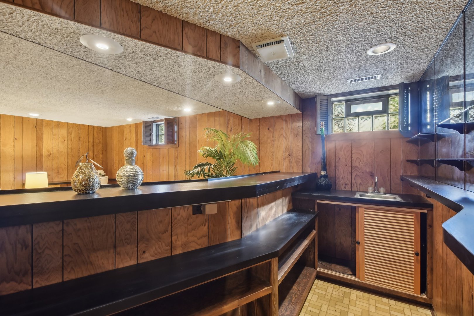 400 E Madison Street