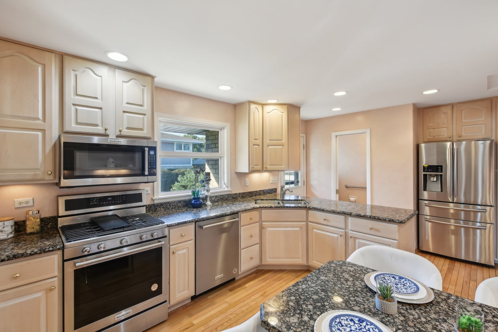 400 E Madison Street