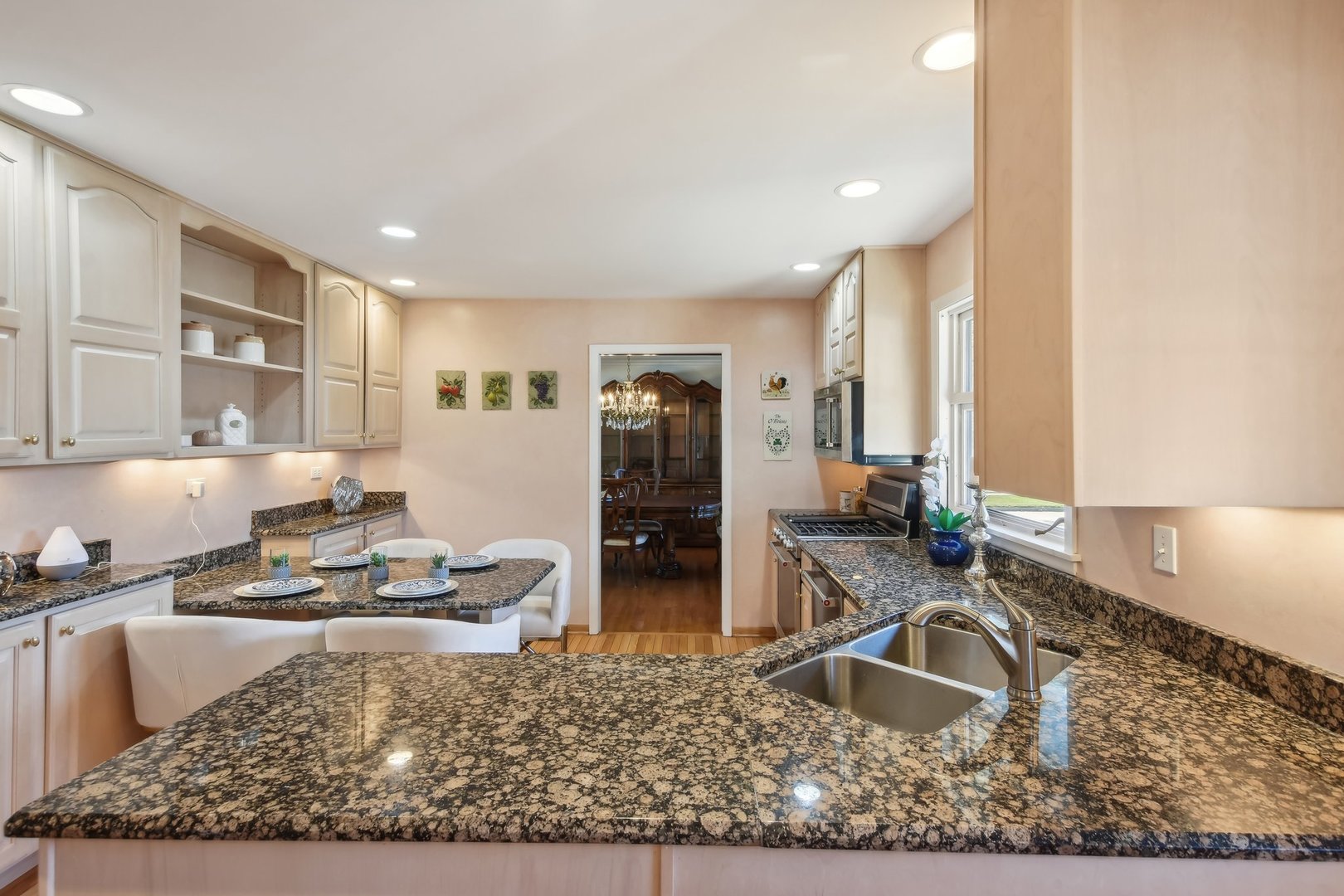 400 E Madison Street