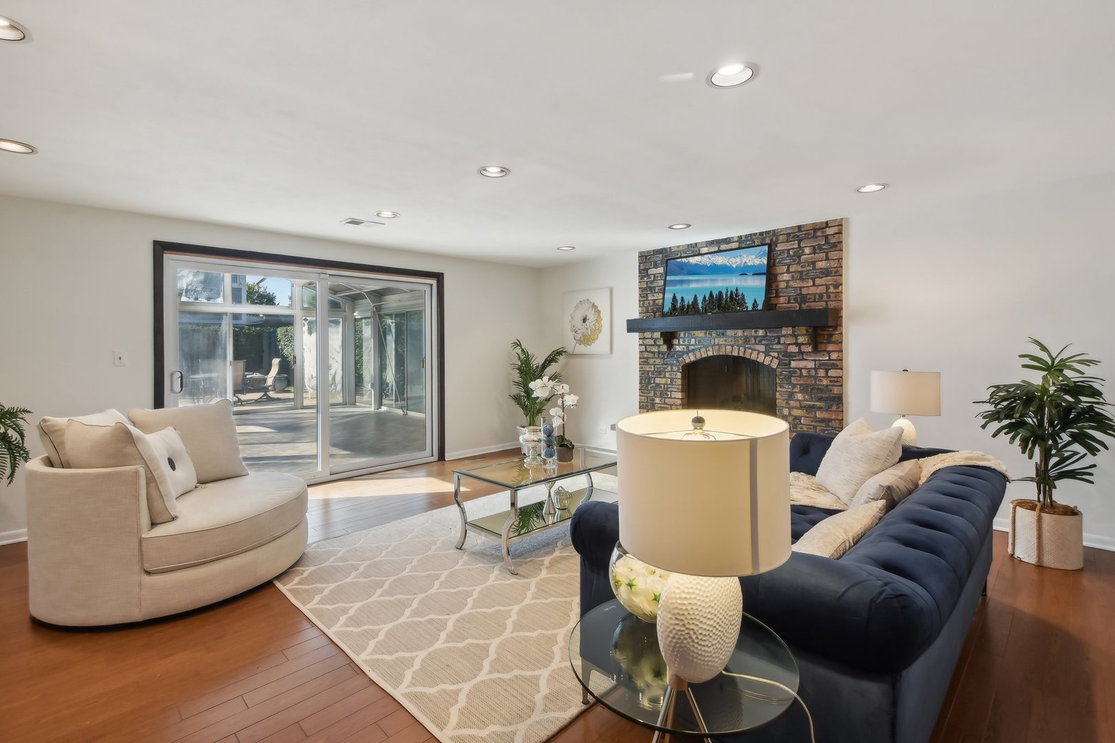 400 E Madison Street