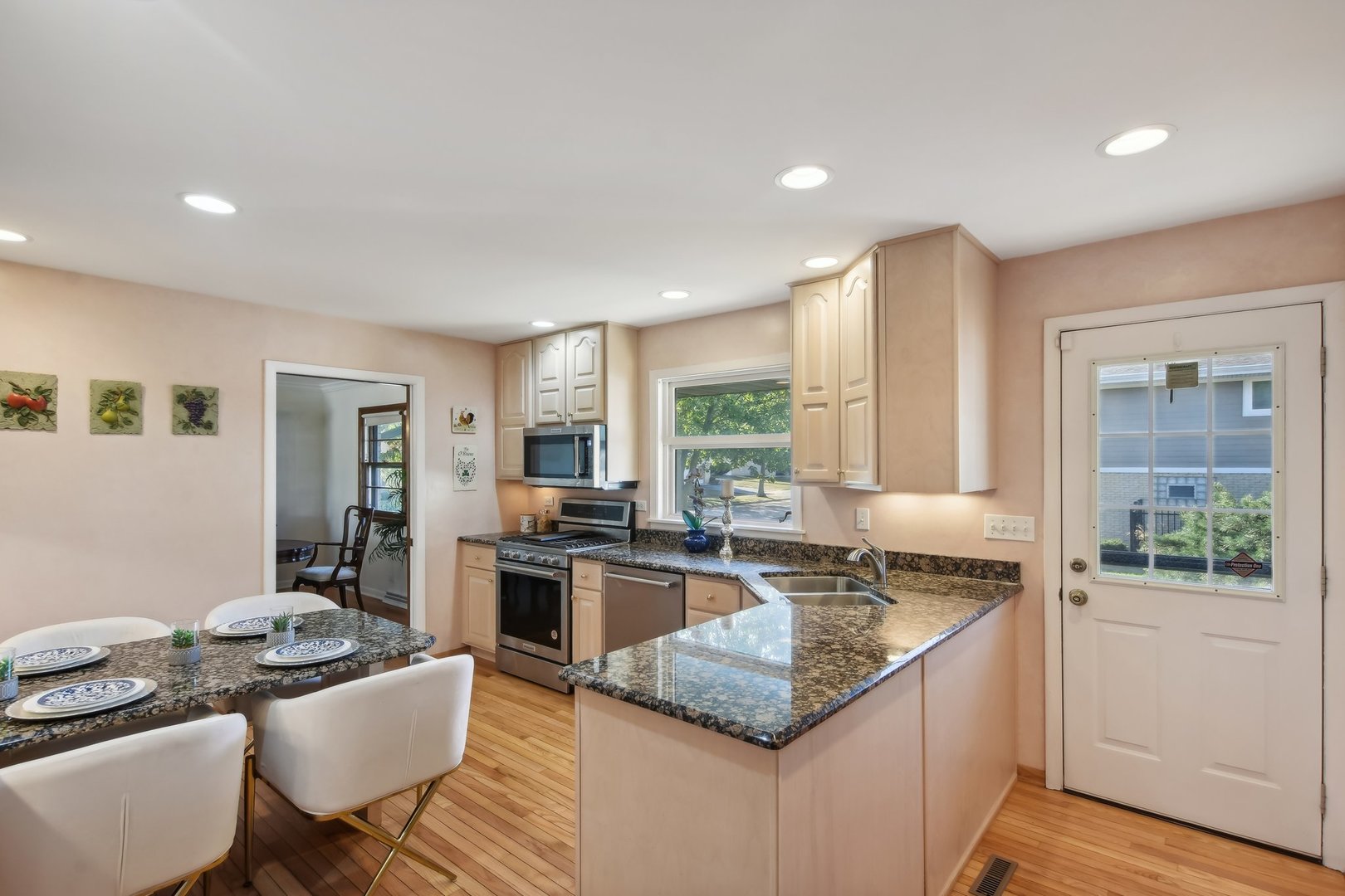 400 E Madison Street