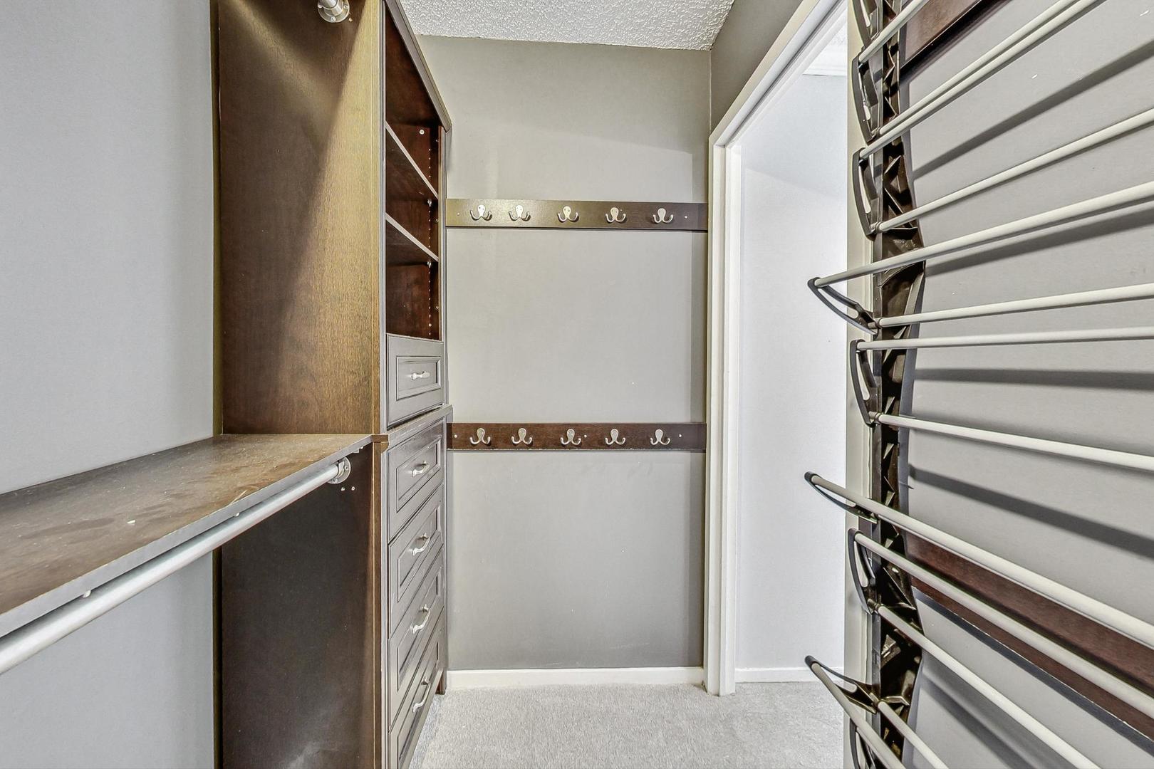 801 S Plymouth Court Unit: 1010