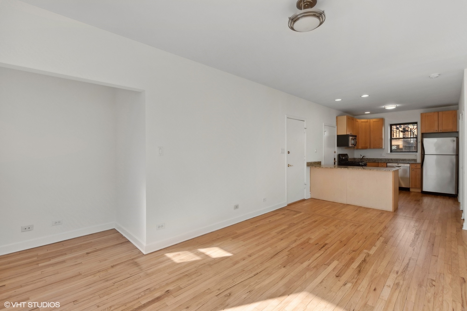 7015 N Wolcott Avenue Unit: 2