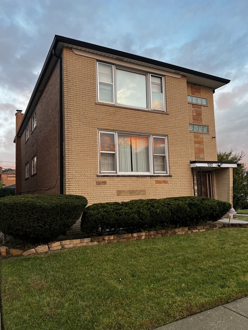 7157 S Hamlin Avenue