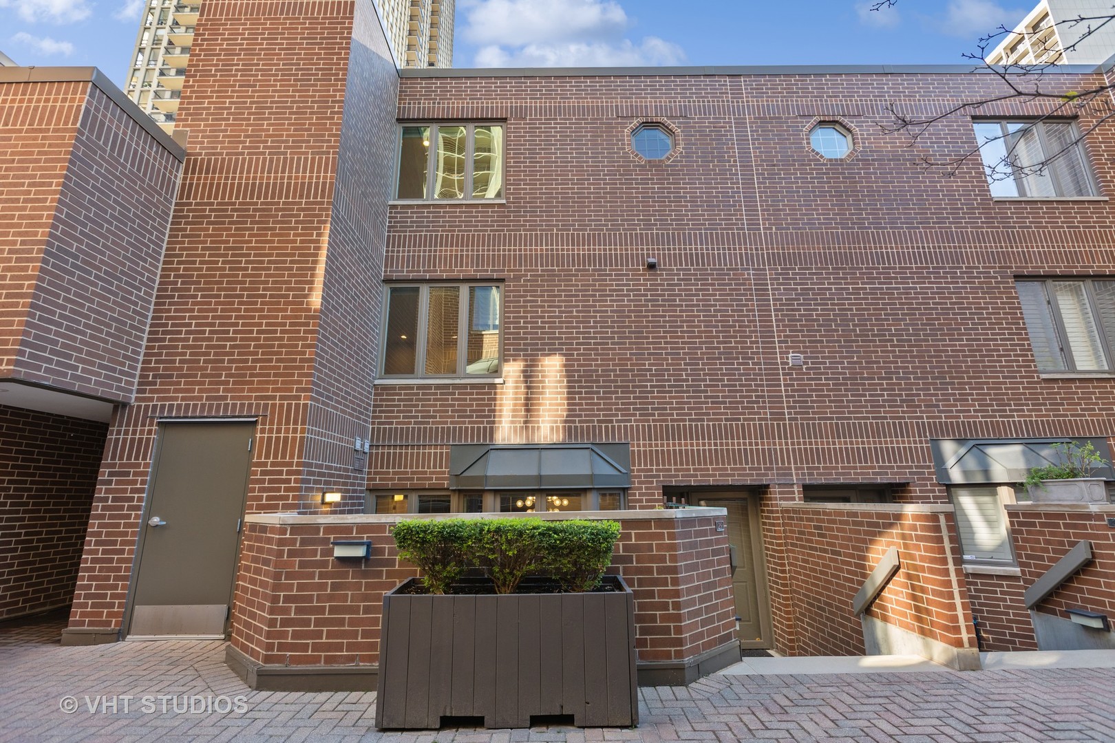 150 W Eugenie Street Unit: 29