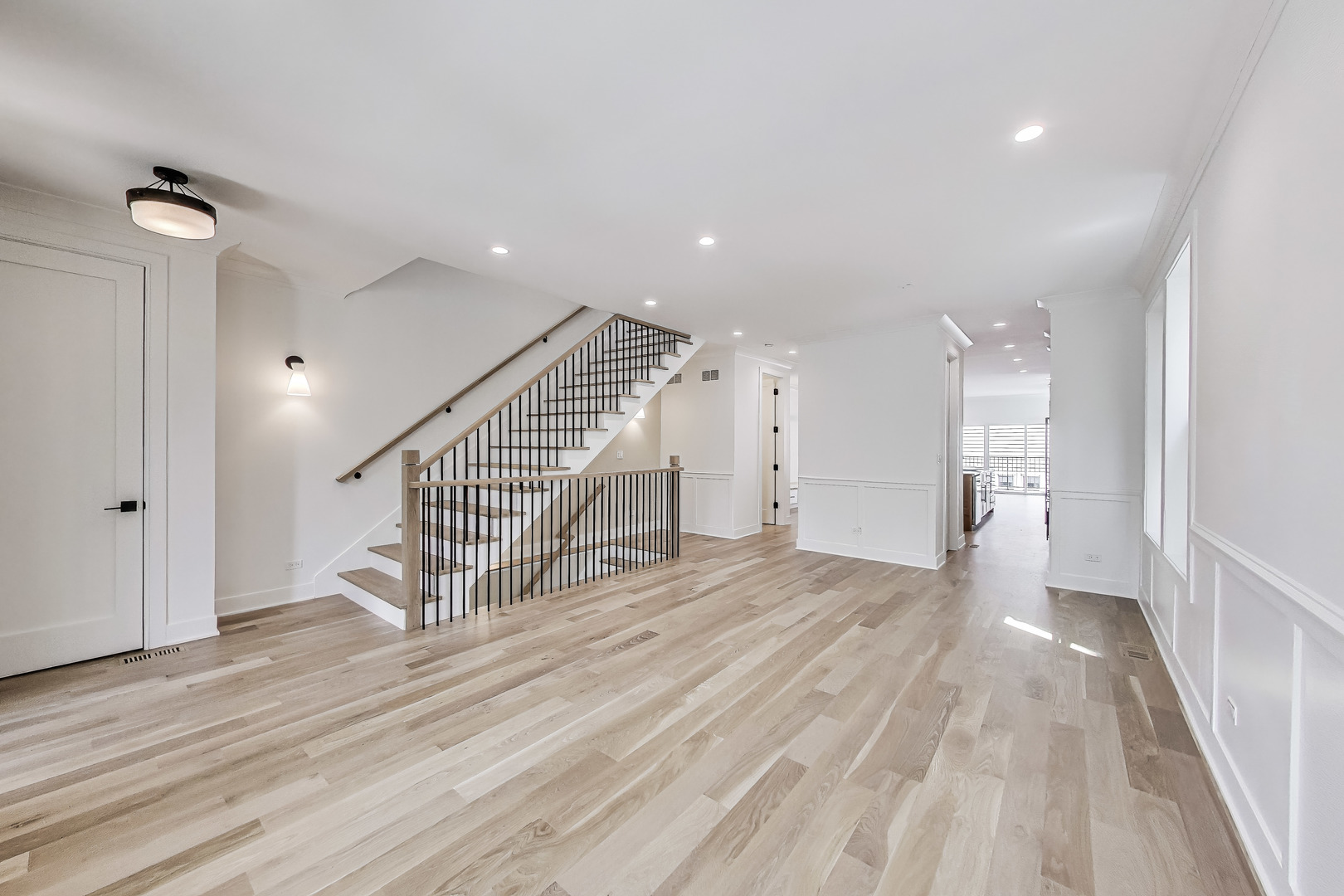 4835 N Seeley Avenue