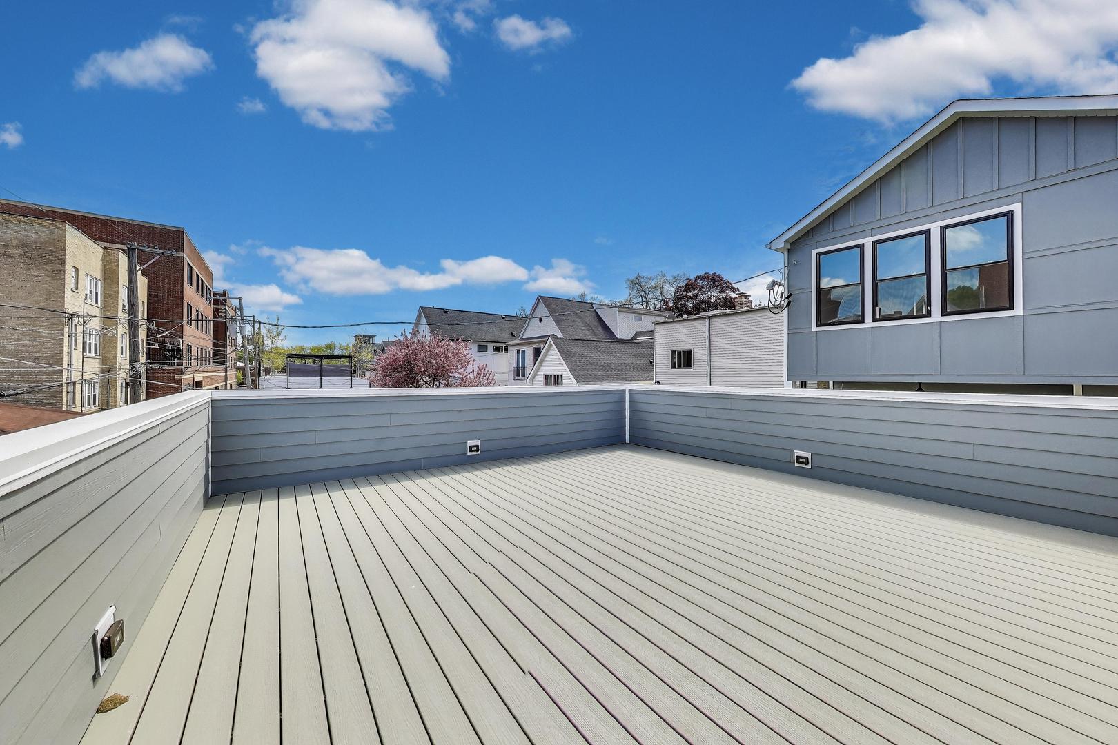 4835 N Seeley Avenue