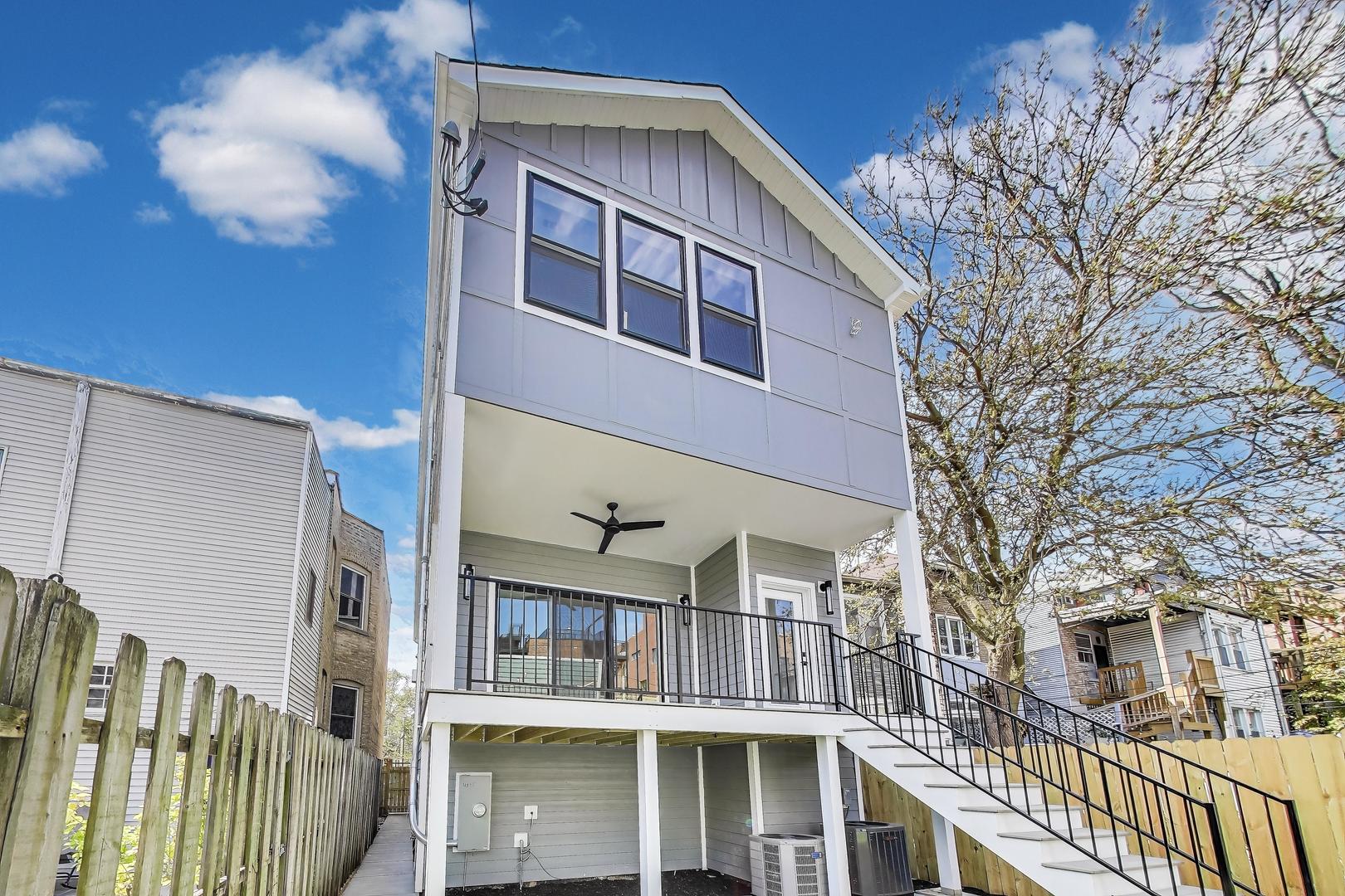 4835 N Seeley Avenue