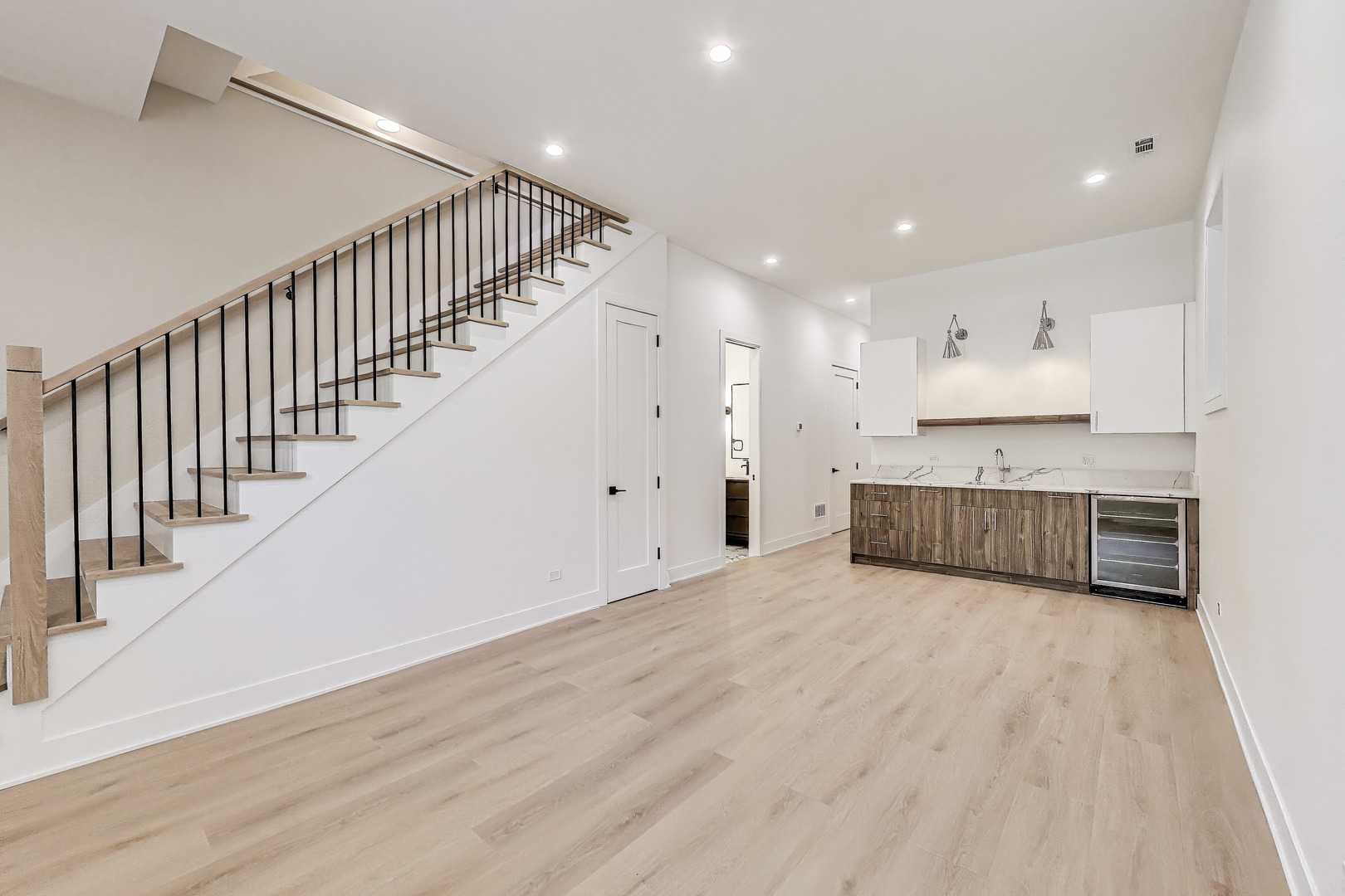 4835 N Seeley Avenue