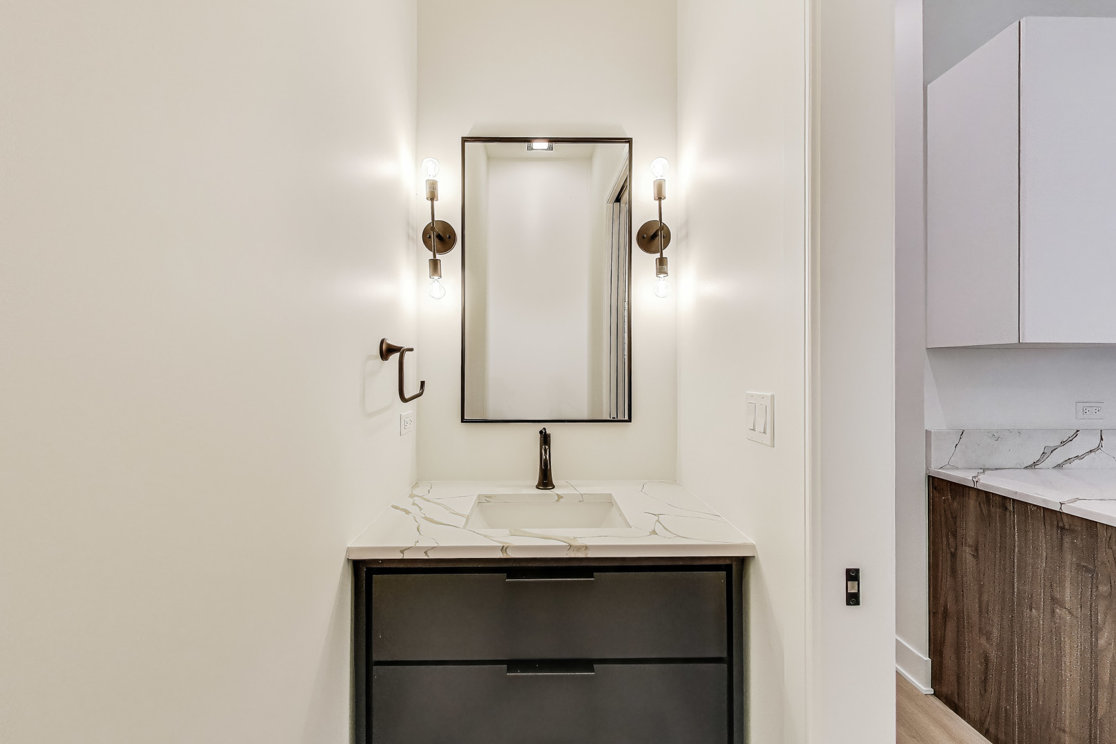 4835 N Seeley Avenue