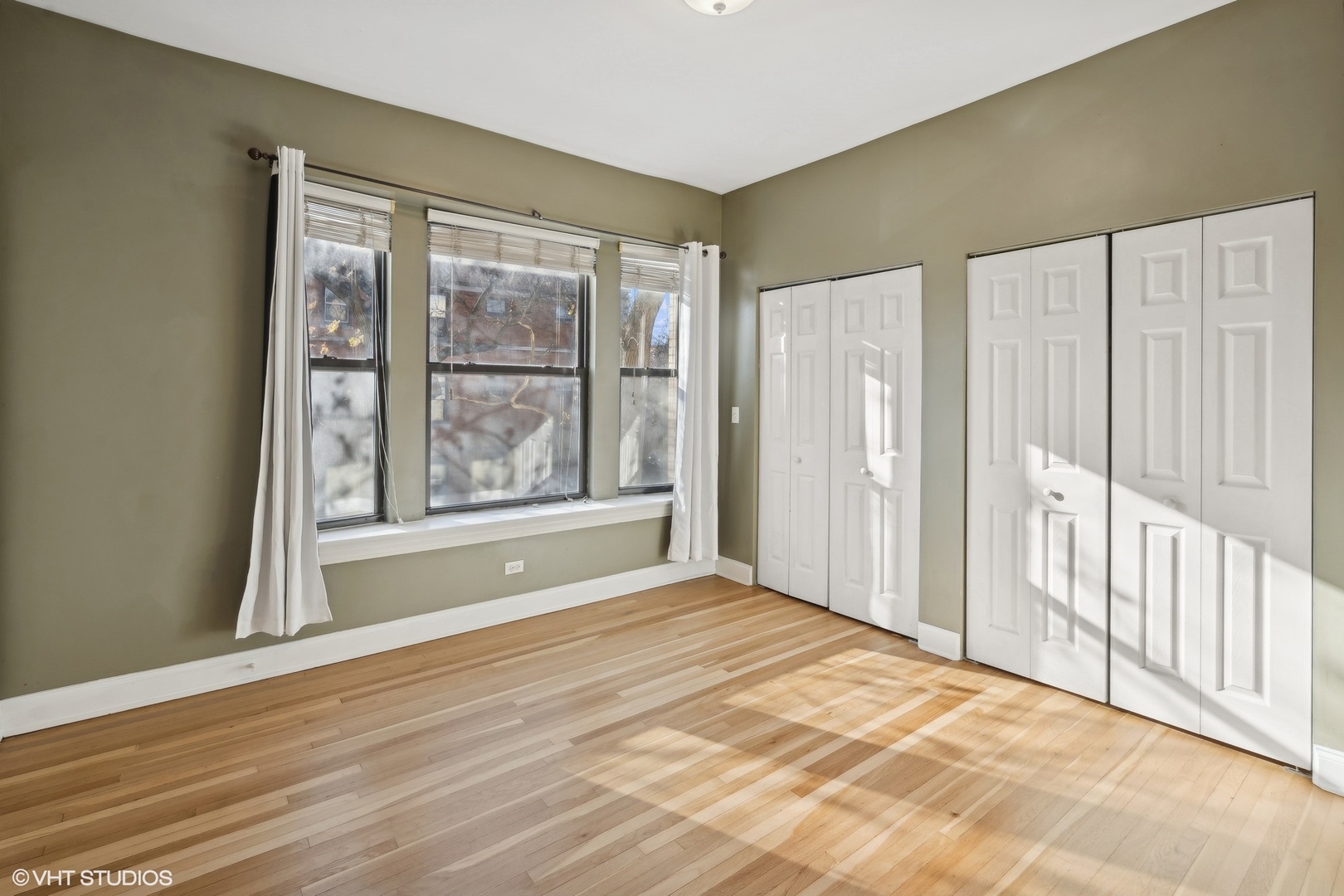 1216 W Thorndale Avenue Unit: 2