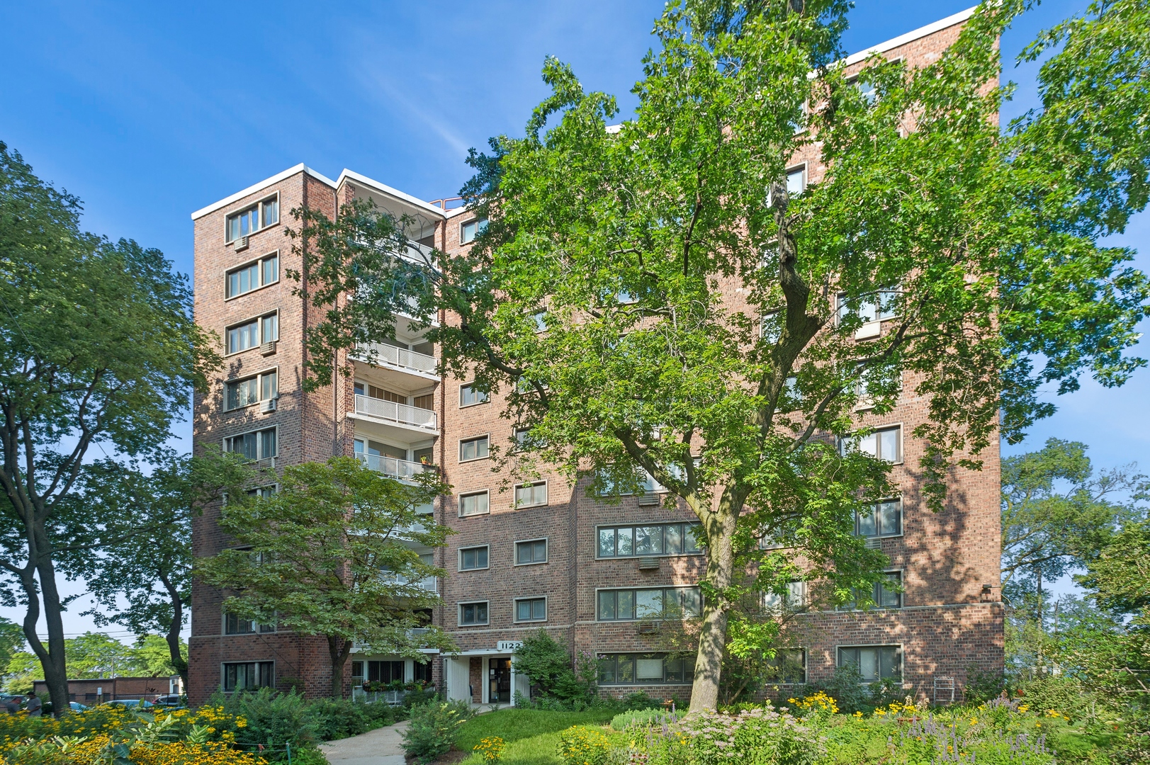 1122 W LUNT Avenue Unit: 7A