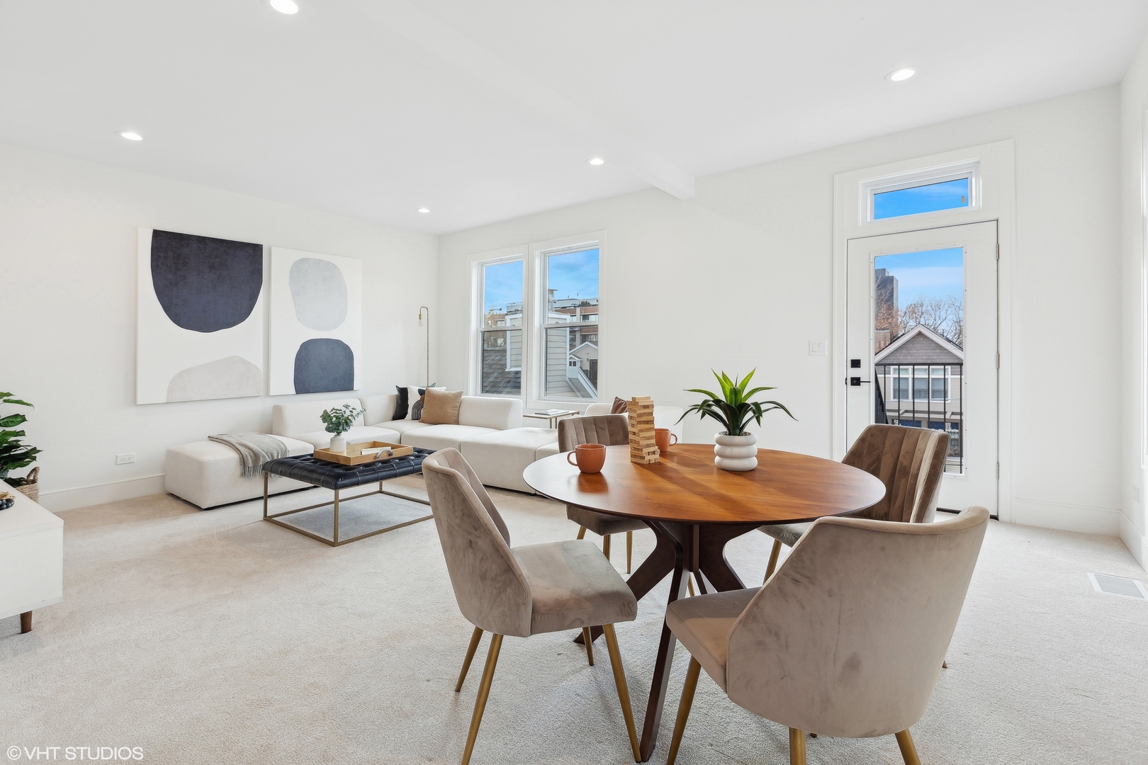 3848 N Hermitage Avenue