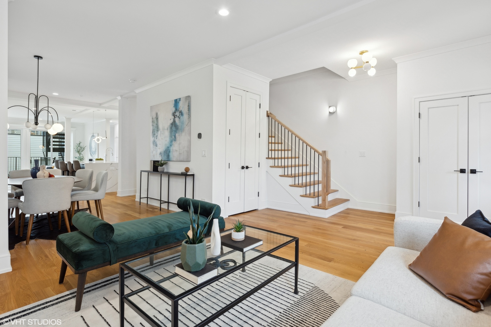 3848 N Hermitage Avenue