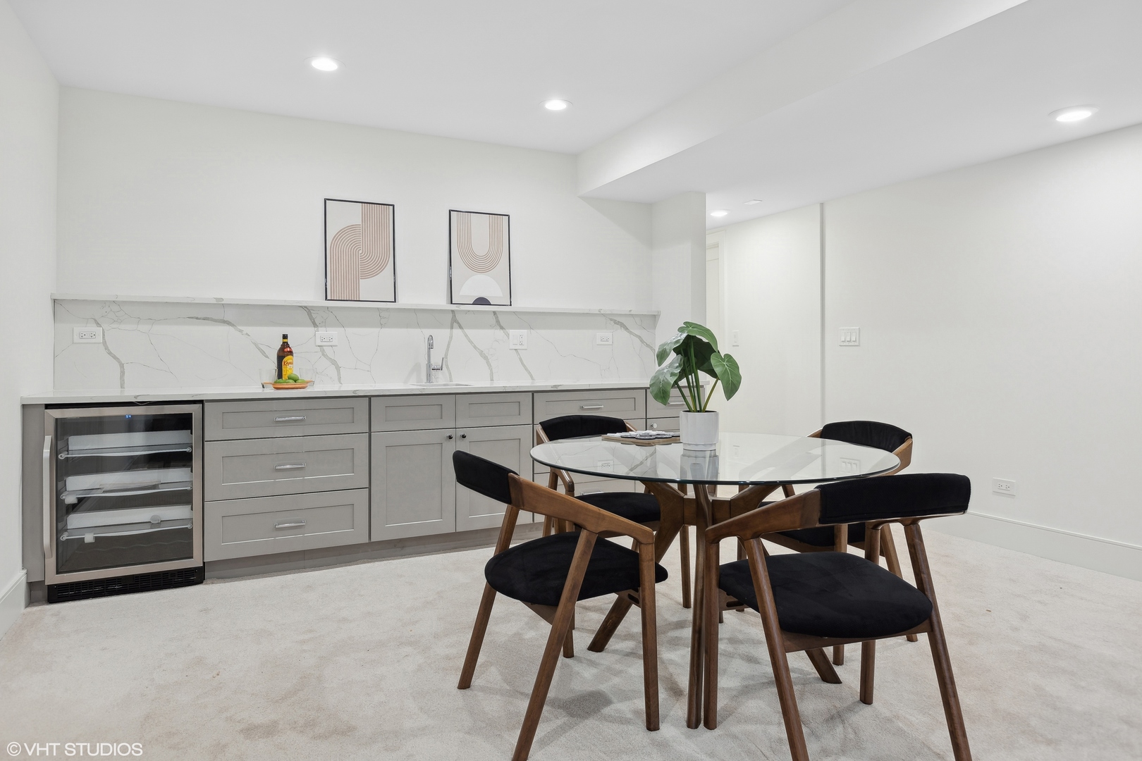 3848 N Hermitage Avenue