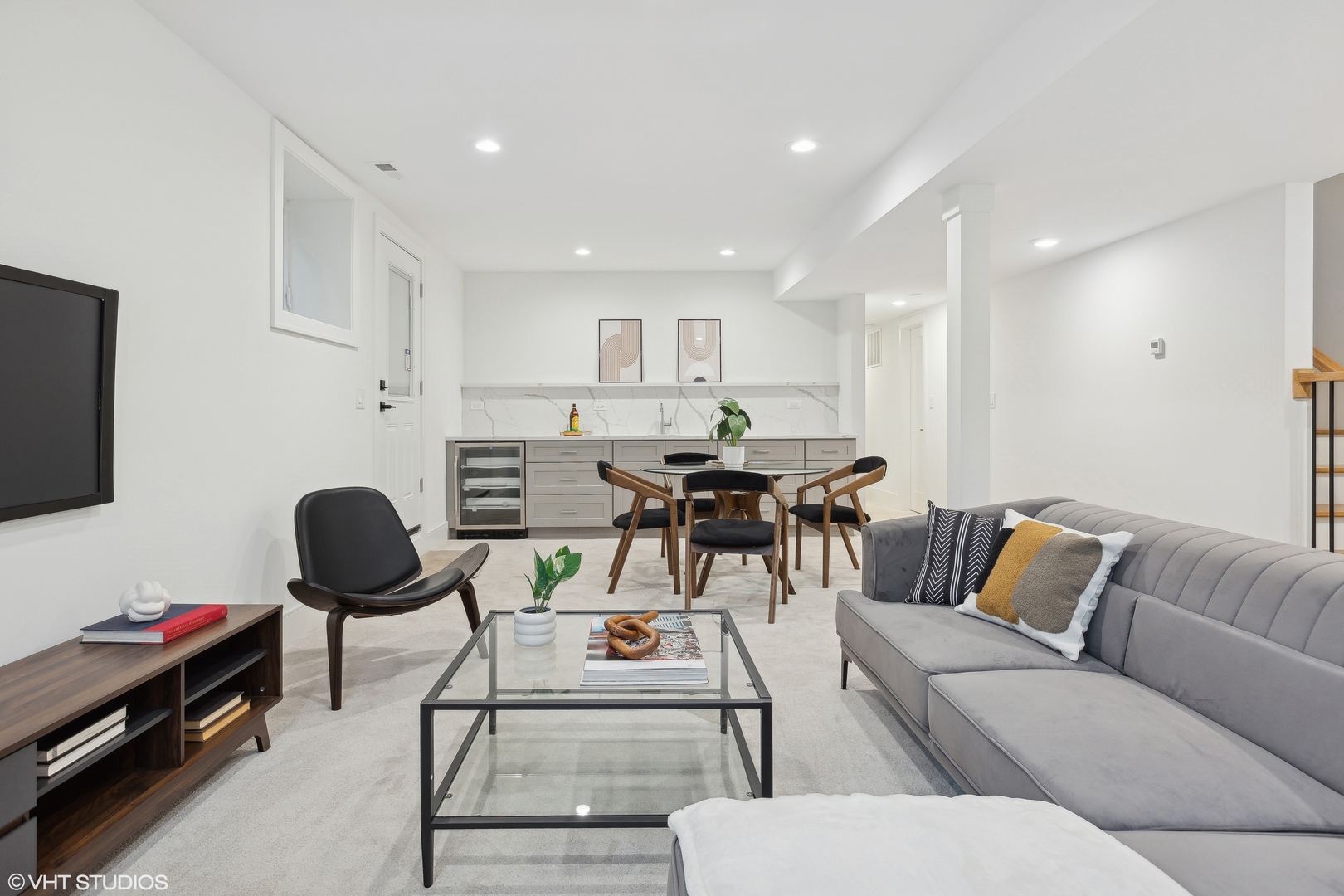 3848 N Hermitage Avenue