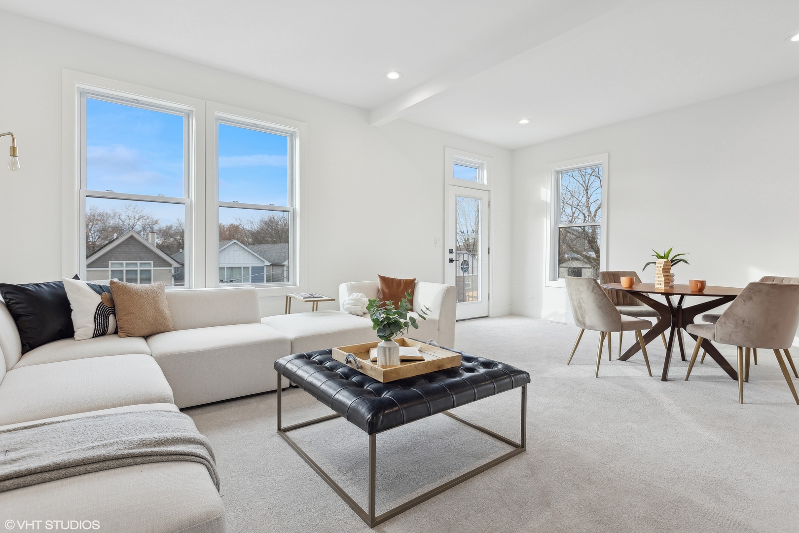 3848 N Hermitage Avenue