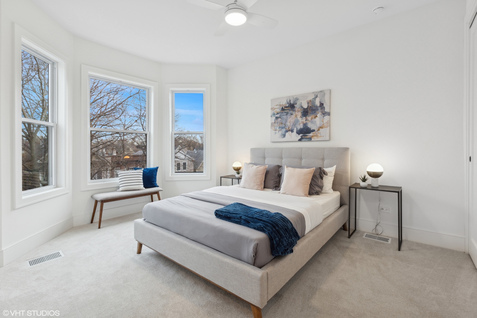 3848 N Hermitage Avenue