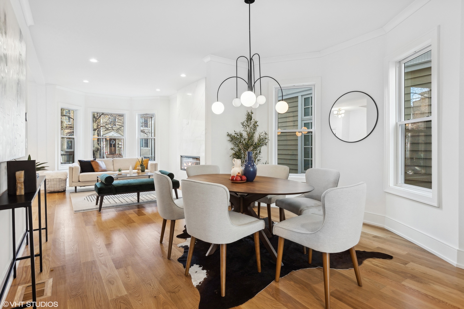 3848 N Hermitage Avenue