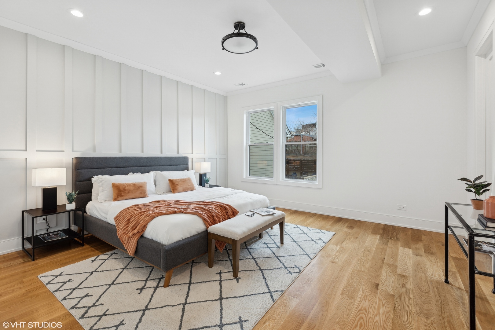 3848 N Hermitage Avenue