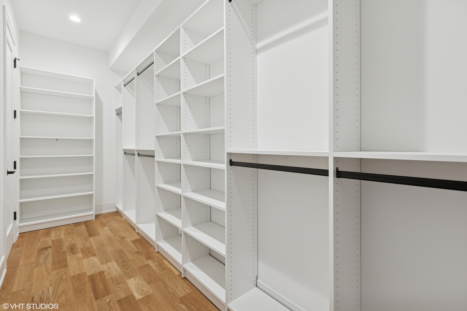 3848 N Hermitage Avenue