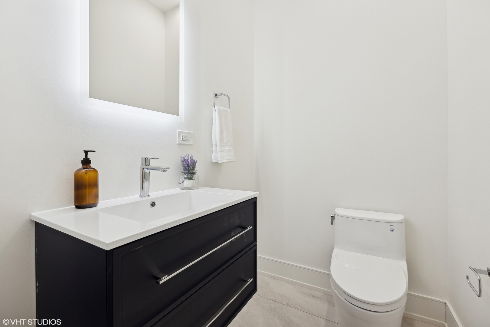 3848 N Hermitage Avenue