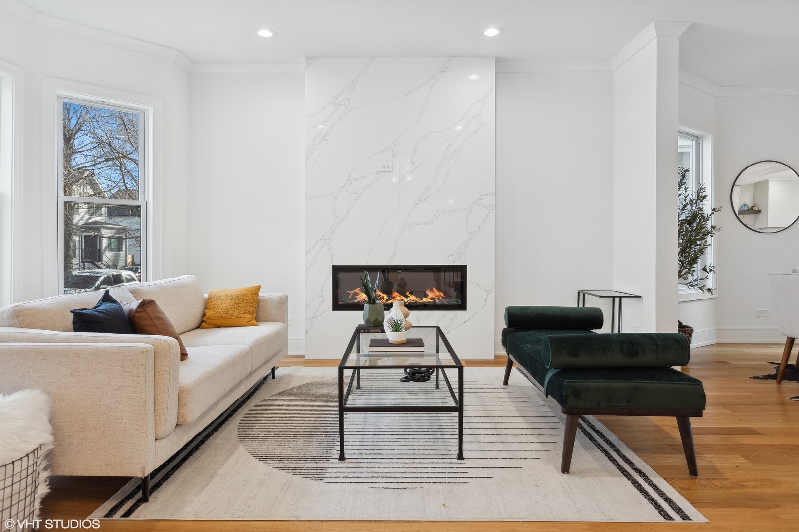 3848 N Hermitage Avenue